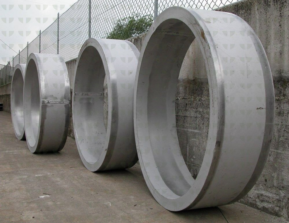 Tube rond structural et ornemental en acier inoxydable - CFF Stainless  Steels Inc.